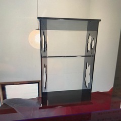 ☆未使用 茶道具 高級 溜塗 秋泉棚 京塗り 極上 秋泉棚 漆 淡々斎好写　華道　飾り棚　華道 花瓶 茶道具　溜塗　秋泉棚　紅葉 もみじ 透彫り 水指棚　裏千家　日本 和風 インテリア 家具 収納棚 ホテル 旅館 日本庭園 の画像