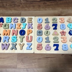 【値下げ】木製カラフル　ABC&数字パズルの2点セット