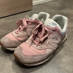 ニューバランス574の画像