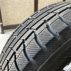 引き渡し済　近隣配達可能　CX-5使用スタッドレスタイヤ（ホイール、ナット付）※年内値下げの画像
