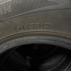 ダンロップスタッドレス145/12 4本セットの画像