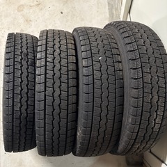 ダンロップスタッドレス145/12 4本セットの画像