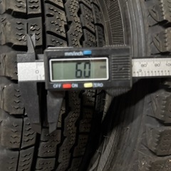 ダンロップスタッドレス145/12 4本セットの画像