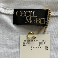 【未使用タグ付】CECIL McBEE  UネックTシャツMの画像