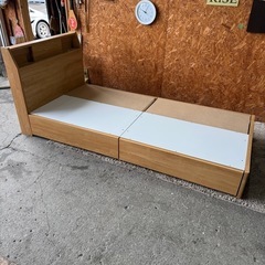L0310   シングルベッド　引き出し付き　照明付き