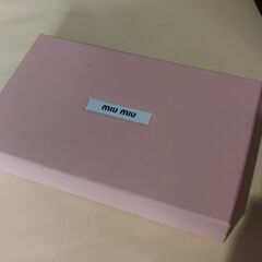 miu miuの財布　女性物