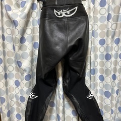 ❗️値下❗️BERIK 革パンツ　セパレートつなぎ　サイズ56の画像