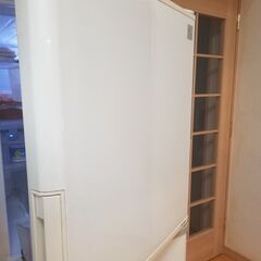 シャーププラズマクラスター冷凍冷蔵庫　無料でお譲りしますの画像