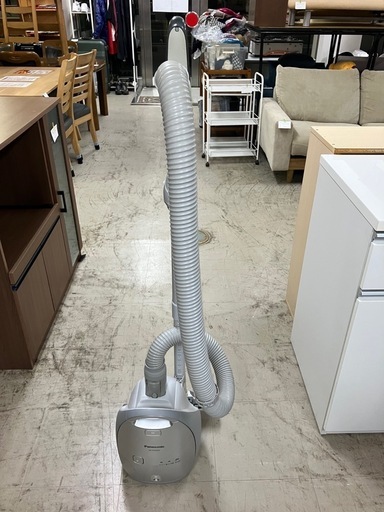 O2412-086 Panasonic 掃除機 紙パック式 MC-PA220WS-S 2010年製 キズ汚れ有り 動作確認済み