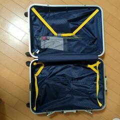 TRABEL EXPERTスーツケースの画像