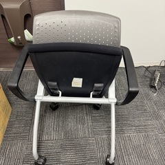 オフィスチェアの画像