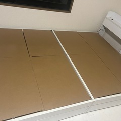 ベッドフレーム　ダブル　収納付き