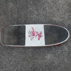 古い　スケートボード