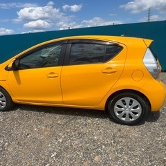 TOYOTA アクア