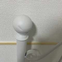 ベッドフレームの画像
