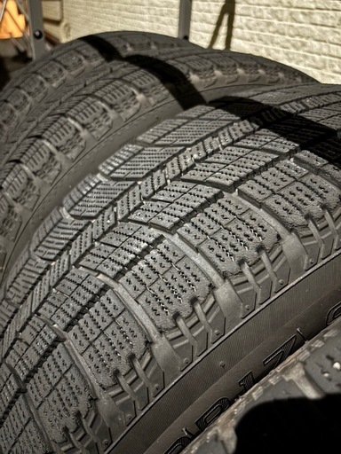 スタッドレス　ホイール付き　225/60/r17 ホイール7j+48