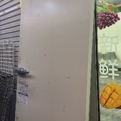 プレハブ冷蔵庫のドア