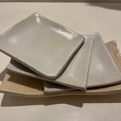 値下げ⭐️四角いお皿　ナチュラル　の画像
