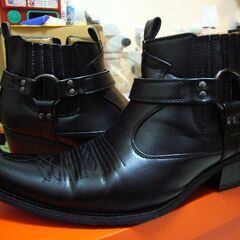 中古・ウエスタンショートブーツ黒