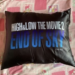 HIGH ＆ LOW クッションの画像