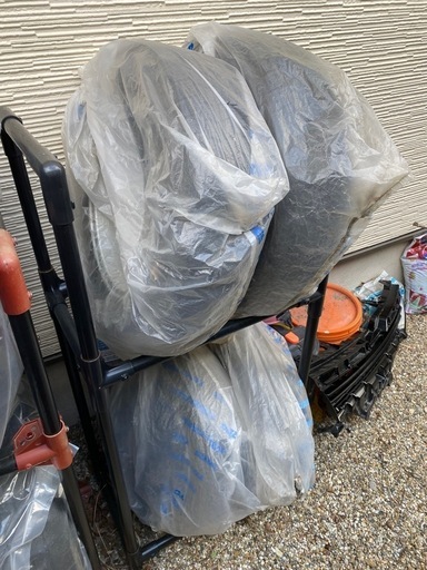 スタッドレスタイヤ　すぐ履けます　165 65 14