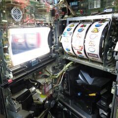 パチスロ実機 俺の名はルパン三世 コイン不用機 ドアキー・設定キー付 スロット機 クレカ決済可能|江別市のリサイクルショップドロップの画像