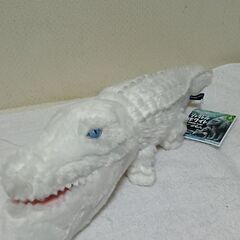 最終値下げしました、シャクレルプラネット　特大ワニ＆ホワイトミニワニの画像