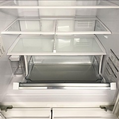 2022年製☆安心の日本メーカーでマットホワイトの美品6ドア冷蔵庫485L自動製氷に節電モードなど高機能ハイテク家電の画像