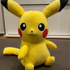 ピカチュウ　ぬいぐるみの画像