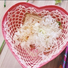 ハンドメイド素材、材料をいろいろたくさんまとめ売り♡造花・プリザードフラワー他の画像
