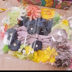 ハンドメイド素材、材料をいろいろたくさんまとめ売り♡造花・プリザードフラワー他の画像