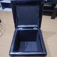 オットマン（足置き）の画像