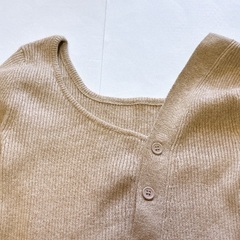 【未着用】変形ネックライン ニットカーディガン トップスの画像
