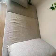 値下げしました2（少々色褪せがあるため）。SODERHAMN ☆IKEYAソーデルハムン 2人掛けソファ、内一つは足が伸ばせる長ソファー、シルバーの画像