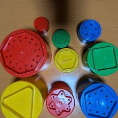 ボーネルンド　スタッキングビーカーの画像