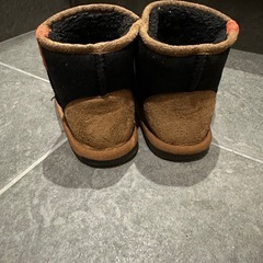 子供 ムートン ブーツの画像