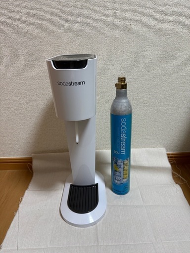 sodastream 炭酸水メーカー　ジェネシスv2 ホワイト CO2ボンベ付き