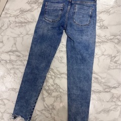 🤍ZARA スキニーダメージデニムの画像