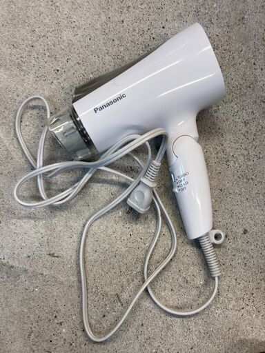 ☆中古￥2,800！Panasonic　ヘアドライヤー　家電　EH-NE4J型　2024年製　【BL009】