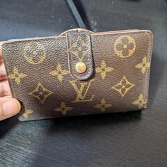 ルイ・ヴィトン　二つ折り　がま口　財布