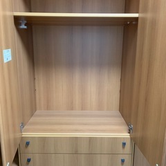 差し上げます　大型ワードローブの画像