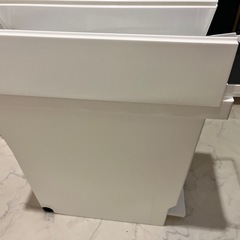 ゴミ箱（棚下でも使えるペダルペール）