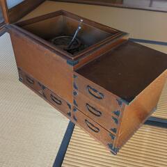 木製長火鉢　の画像