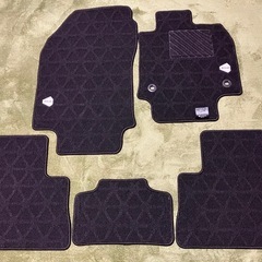 【純正　未使用品】トヨタ　RAV4  フロアマット