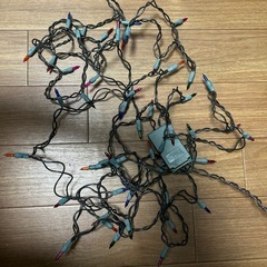 クリスマスツリー　電飾　ライトの画像