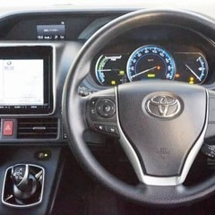 トヨタ ノア　ハイブリッド 　Ｘ入庫いたしました　☆彡の画像