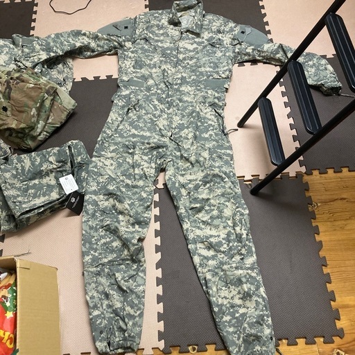 米軍　服　ECWCS メンズLサイズ　 まとめて　カモ　デジカモ　サバゲー　