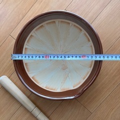 すりこぎとすり鉢の画像