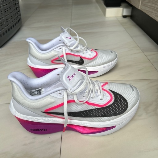 Newシリーズ　NIKE ズームフライ6