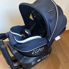 チャイルドシートエールべべクルットの画像